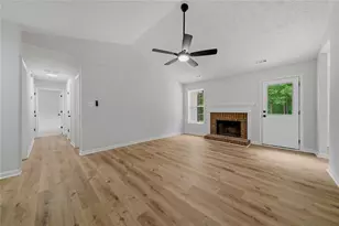 250 Saddlebrook Dr, Senoia, GA 30276 - Photo 3