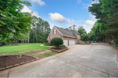 84 Gloster Road NW, Lawrenceville, GA 30044 - Photo 3