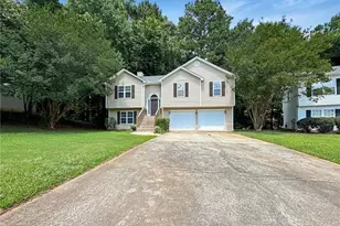 180 Foster Trace Dr, Lawrenceville, GA 30043 - Photo 1