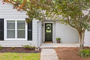 2252 Turtle Club Dr NE, Marietta, GA 30066 - Photo 3