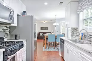 4926 Lake Park Ln, Acworth, GA 30101 - Photo 11