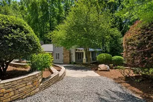 570 Crescent Rd, Griffin, GA 30224 - Photo 9
