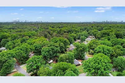 2700 Hawaii Court, Decatur, GA 30033 - Photo 31
