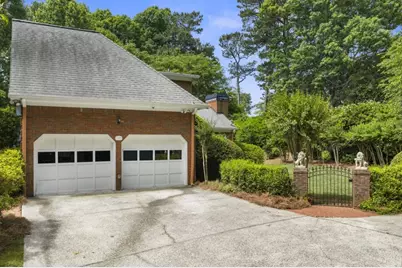 9100 Huntcliff Trace, Sandy Springs, GA 30350 - Photo 61