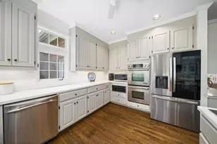 9100 Huntcliff Trce, Sandy Springs, GA 30350 - Photo 21