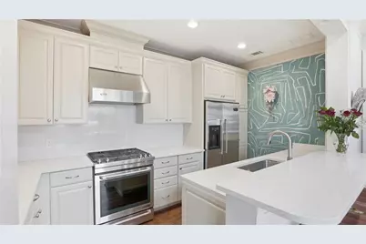 77 Peachtree Place NE #605, Atlanta, GA 30309 - Photo 5