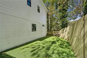 1917 Thompson Ave, East Point, GA 30344 - Photo 21