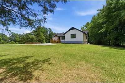 2835 White Court NE, Conyers, GA 30012 - Photo 3