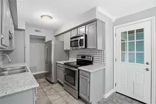 704 Glenleaf Dr, Peachtree Corners, GA 30092 - Photo 13