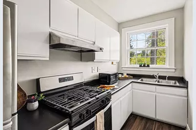21 Peachtree Memorial Drive NW, Atlanta, GA 30309 - Photo 3