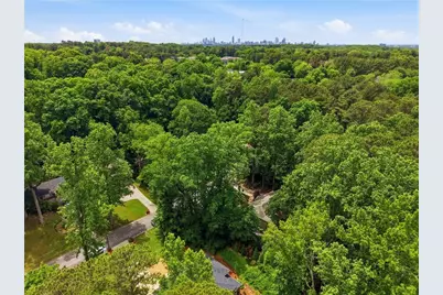 1850 Fern Creek Lane NE, Atlanta, GA 30329 - Photo 71
