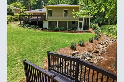 1850 Fern Creek Lane NE, Atlanta, GA 30329 - Photo 3