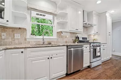 1850 Fern Creek Lane NE, Atlanta, GA 30329 - Photo 15