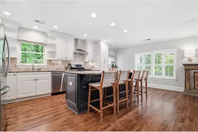 1850 Fern Creek Lane NE, Atlanta, GA 30329 - Photo 11