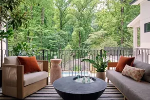 4534 Mystic Dr, Sandy Springs, GA 30342 - Photo 21