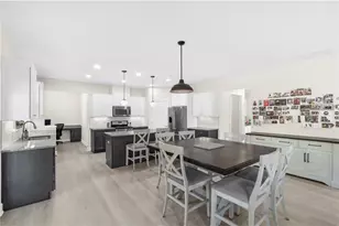 425 Spring View Dr, Woodstock, GA 30188 - Photo 5