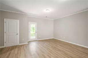 2826 Laurel Ridge Cir, East Point, GA 30344 - Photo 11