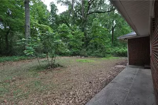 486 Pegg Rd SW, Atlanta, GA 30315 - Photo 21