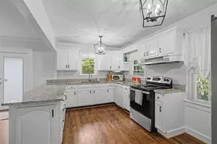 1005 Ridgecrest Dr SE, Smyrna, GA 30080 - Photo 13