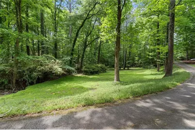 1340 W Garmon Road, Sandy Springs, GA 30327 - Photo 13