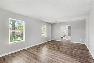 4406 Blackbirch Ln, Decatur, GA 30034 - Photo 7
