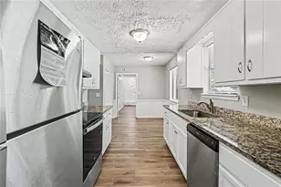 4406 Blackbirch Ln, Decatur, GA 30034 - Photo 5