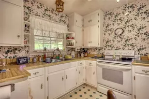 982 Highland Cir SE, Conyers, GA 30012 - Photo 11