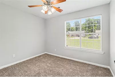 30 Canterbury Drive, Grantville, GA 30220 - Photo 9