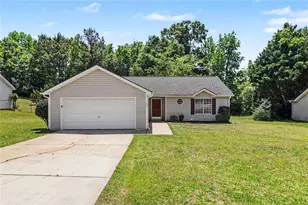 30 Canterbury Dr, Grantville, GA 30220 - Photo 1