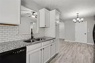 30 Canterbury Dr, Grantville, GA 30220 - Photo 7