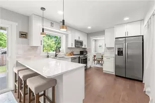 11890 Carriage Park Ln, Duluth, GA 30097 - Photo 13