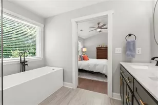 11890 Carriage Park Ln, Duluth, GA 30097 - Photo 27