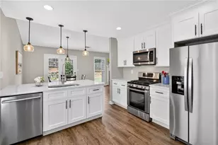 215 Tanners Ct, Johns Creek, GA 30022 - Photo 11