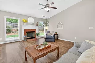 215 Tanners Ct, Johns Creek, GA 30022 - Photo 9