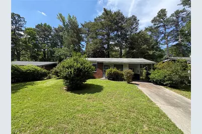 2776 Santa Barbara Drive NW, Atlanta, GA 30318 - Photo 15