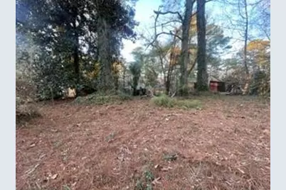 2776 Santa Barbara Drive NW, Atlanta, GA 30318 - Photo 13