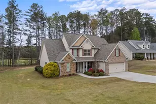 404 Copper Ridge Dr, Loganville, GA 30052 - Photo 3