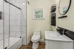 2271 Plantation Dr, Atlanta, GA 30344 - Photo 17
