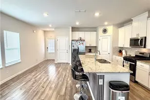 3915 Holland Grv Rd, Lawrenceville, GA 30044 - Photo 5