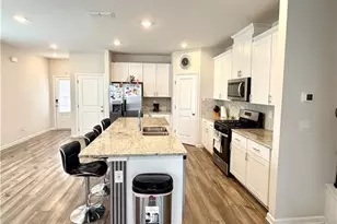 3915 Holland Grv Rd, Lawrenceville, GA 30044 - Photo 7