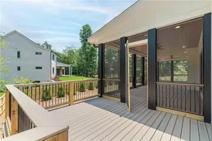 290 Christopher Robin Rd, Alpharetta, GA 30005 - Photo 15
