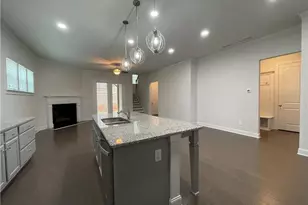 556 Avondale Hills Dr, Avondale Estates, GA 30032 - Photo 11