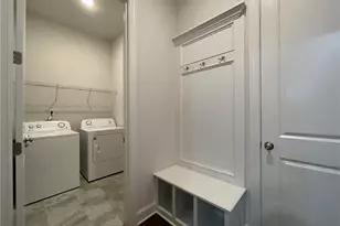 556 Avondale Hills Dr, Avondale Estates, GA 30032 - Photo 13