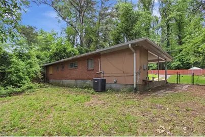 2079 Woodberry Avenue, Atlanta, GA 30344 - Photo 11