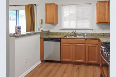 104 W Oaks Place, Woodstock, GA 30188 - Photo 9