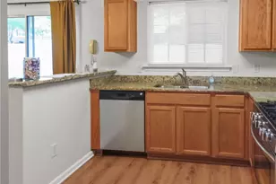 104 W Oaks Pl, Woodstock, GA 30188 - Photo 9
