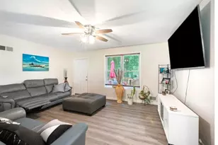 6372 Valley Dale Dr, Riverdale, GA 30274 - Photo 5