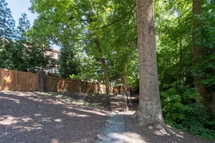 3235 Roswell Rd NE, Atlanta, GA 30305 - Photo 29