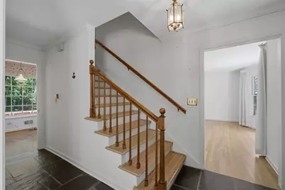 92 Brandon Ridge Drive, Sandy Springs, GA 30328 - Photo 3