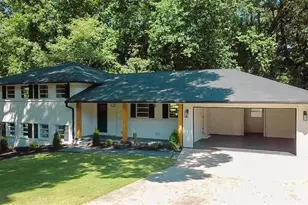 3539 Embry Cir, Atlanta, GA 30341 - Photo 3